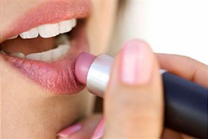 Как наносить макияж, чтобы не выглядеть старше