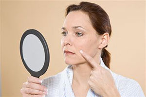 Причины появления прыщей на лице