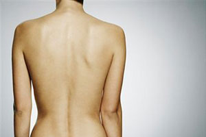 Сыпь на спине: причины и лечение